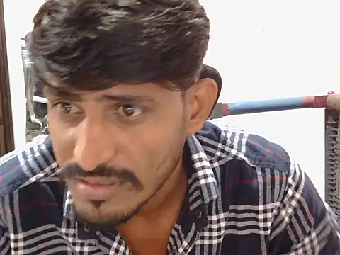 Snapshot of krishjaat43 chatting on 7, 11, 2025 krishjaat43 online show from 7, 11, 2025