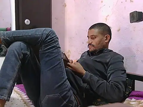 Snapshot of krishjaat43 chatting on 16, 12, 2025 krishjaat43 online show from 16, 12, 2025