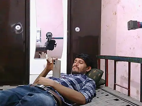 Snapshot of krishjaat43 chatting on 29, 10, 2025 krishjaat43 online show from 29, 10, 2025