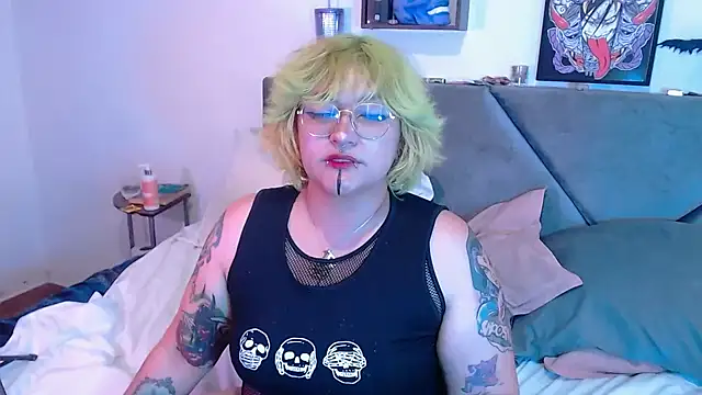 XxGreenGoodxX online show from 2, 2, 2026