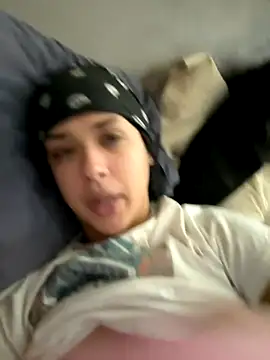 Snapshot of theviberoom chatting on 22, 9, 2025 theviberoom online show from 22, 9, 2025