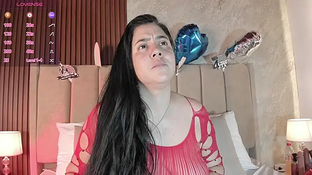  Cris Spicy  online show from 5, 7, 2026
