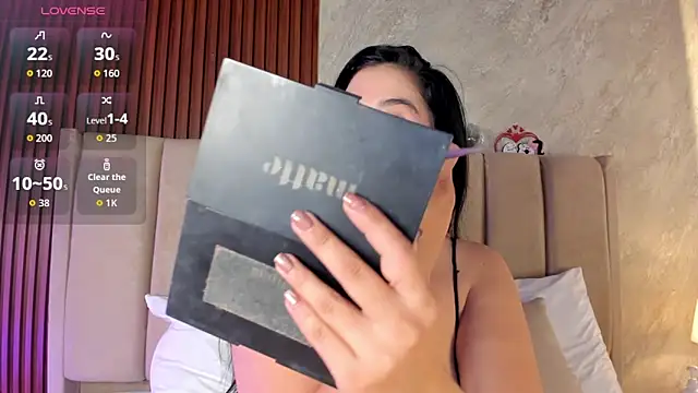  Cris Spicy  online show from 9, 11, 2025