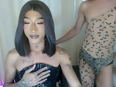 Snapshot of The_Fucking_Dolls chatting on 17, 7, 2026 The Fucking Dolls online show from 17, 7, 2026