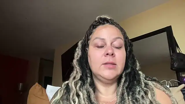 number1slut online show from 28, 4, 2026