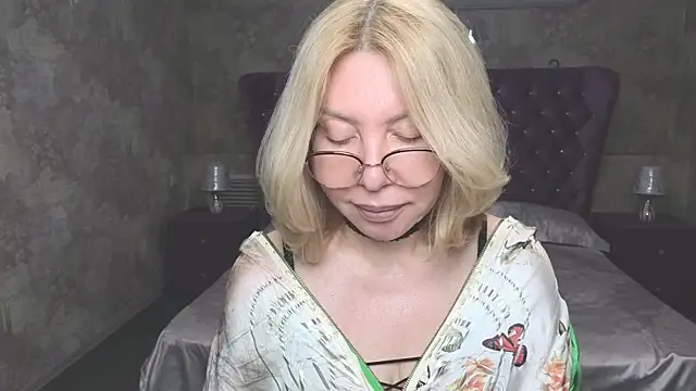 Wendy Waves online show from 23, 9, 2025