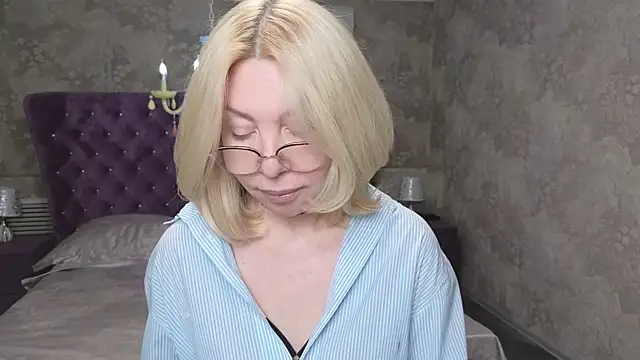 Wendy Waves online show from 9, 4, 2026