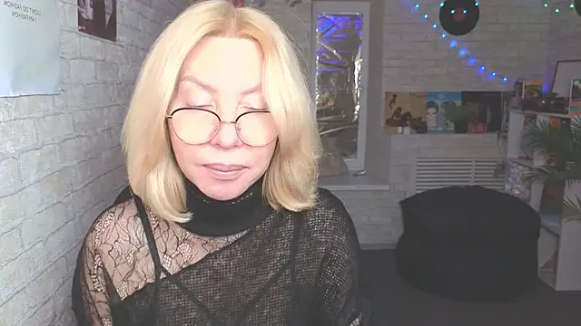 Wendy Waves online show from 16, 10, 2025