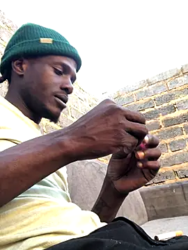 Snapshot of cuminsidebby chatting on 8, 10, 2025 cuminsidebby online show from 8, 10, 2025