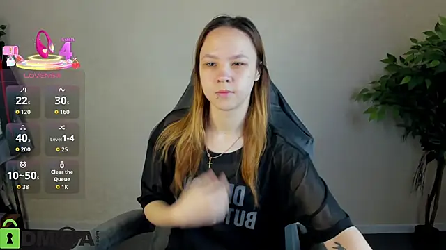 Lori Blossom online show from 3, 2, 2026