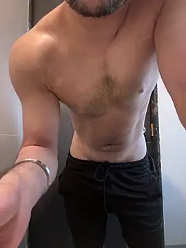 FitNhot sam online show from 12, 4, 2026