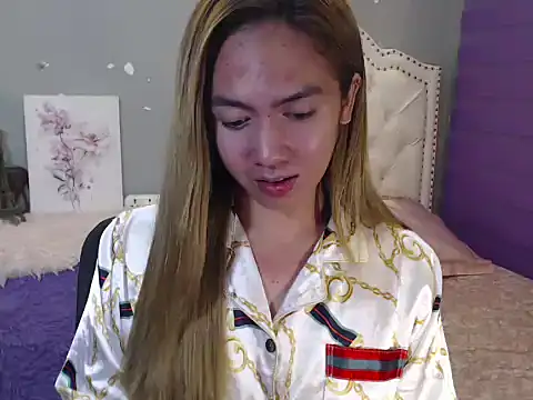 urGoddessChloexxx online show from 28, 5, 2026