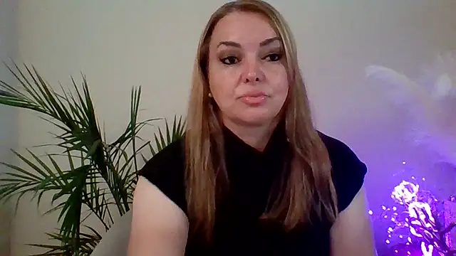 Snapshot of Eshavira chatting on 14, 9, 2025 Eshavira online show from 14, 9, 2025