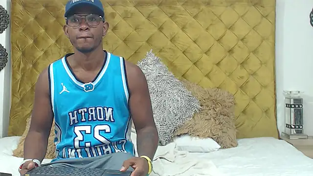 AndyCalifornia1 online show from 4, 12, 2025