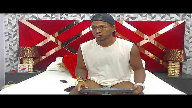 AndyCalifornia1 online show from 8, 11, 2025