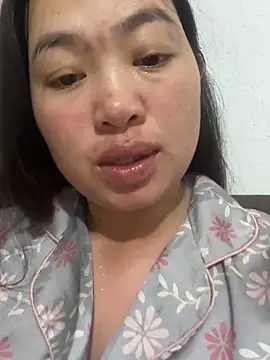 Nhung584 online show from 22, 10, 2025