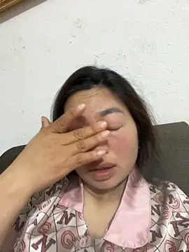 Nhung584 online show from 3, 11, 2025