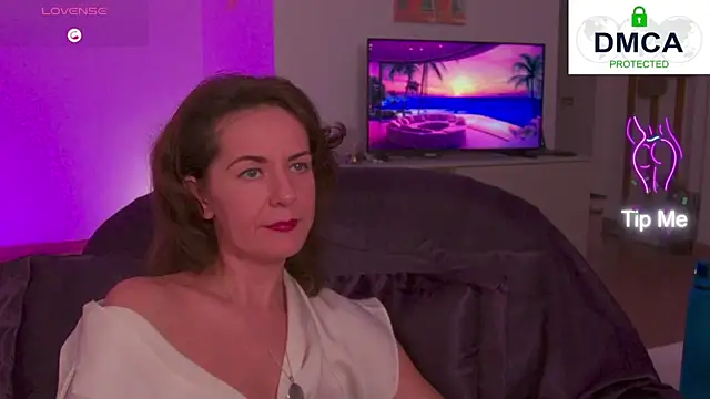 Witch in Silk online show from 18, 9, 2025