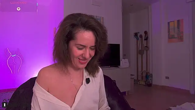 Witch in Silk online show from 12, 11, 2025