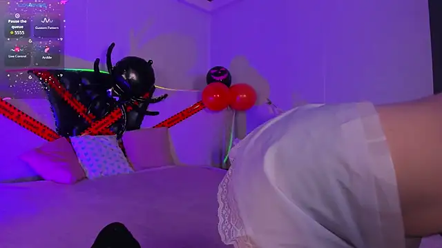 M1BabyG1rl online show from 3, 11, 2025