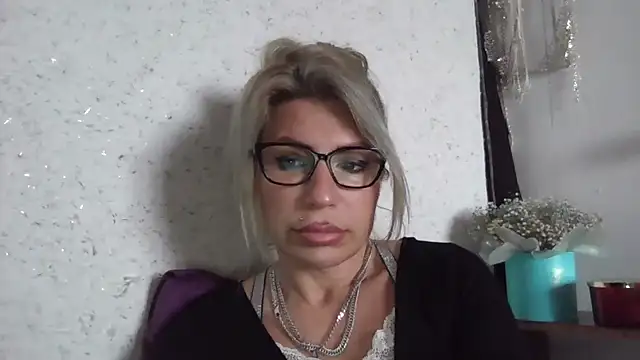 fox red lady7 online show from 15, 1, 2026