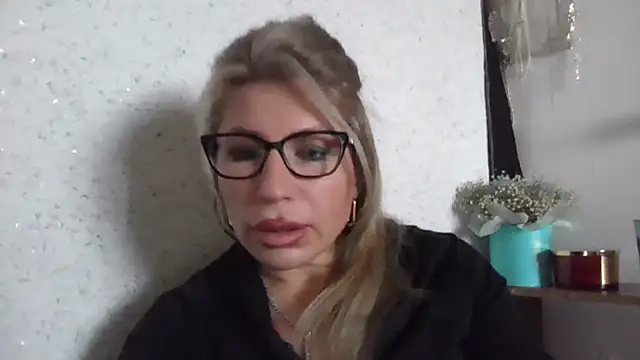 fox red lady7 online show from 16, 1, 2026