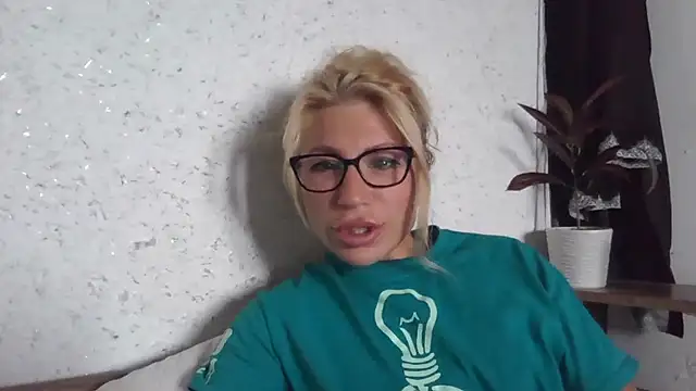 fox red lady7 online show from 29, 9, 2025