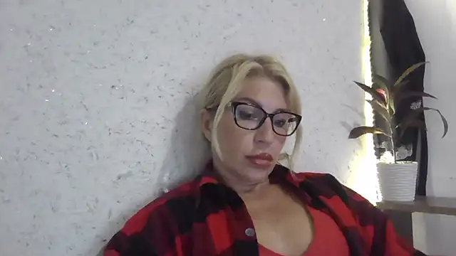 fox red lady7 online show from 1, 10, 2025