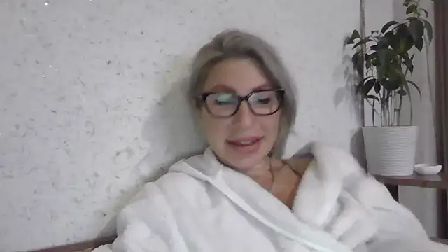 fox red lady7 online show from 16, 11, 2025