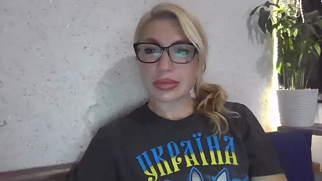 fox red lady7 online show from 10, 10, 2025