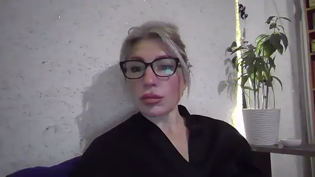 fox red lady7 online show from 17, 11, 2025