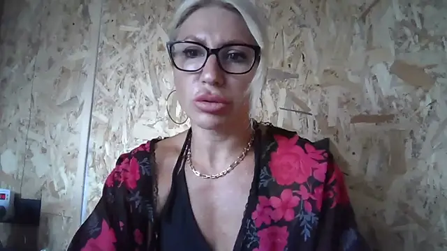 fox red lady7 online show from 11, 7, 2026
