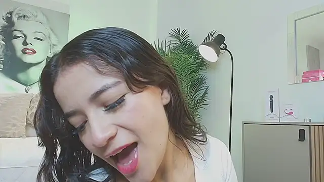 LUNAA    online show from 20, 11, 2025