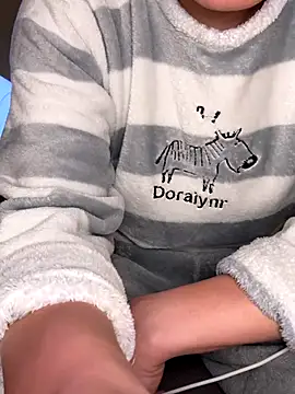 sonwmelt1 online show from 13, 10, 2025