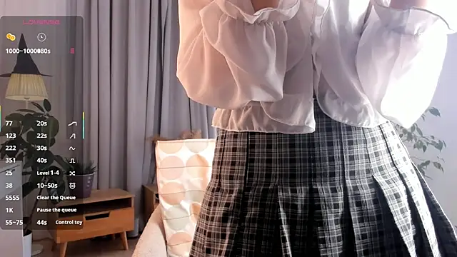 UdelaDodson online show from 30, 11, 2025