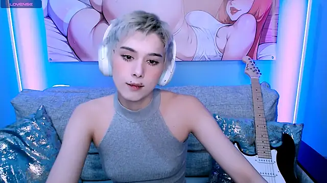 SophieAsh online show from 23, 11, 2025