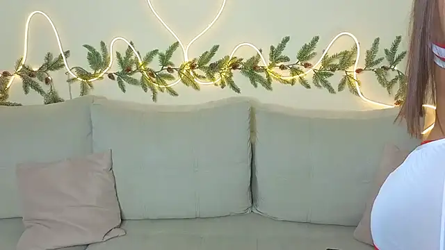 Snapshot of KathrynBrooks chatting on 15, 12, 2025 KathrynBrooks online show from 15, 12, 2025