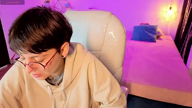 Nathaly ds online show from 8, 11, 2025