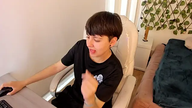 Nathaly ds online show from 10, 11, 2025