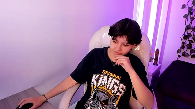 Nathaly ds online show from 18, 2, 2026