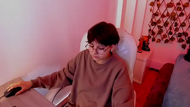 Nathaly ds online show from 17, 12, 2025