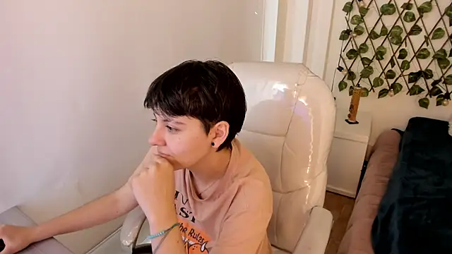 Nathaly ds online show from 11, 11, 2025