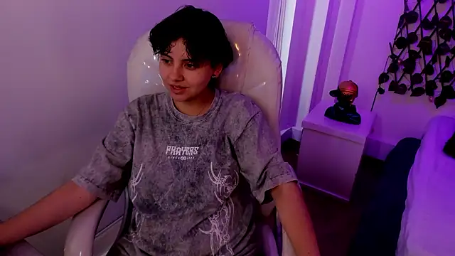 Nathaly ds online show from 5, 2, 2026