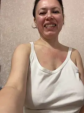 Kiravix online show from 13, 4, 2026