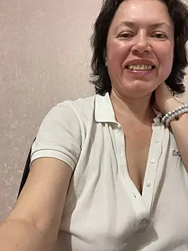 Snapshot of Kiravix chatting on 1, 3, 2026 Kiravix online show from 1, 3, 2026