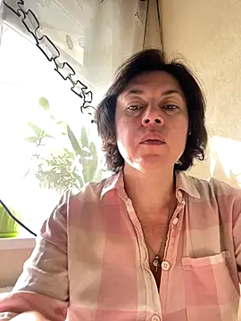 Kiravix online show from 7, 10, 2025