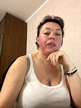 Kiravix online show from 8, 11, 2025