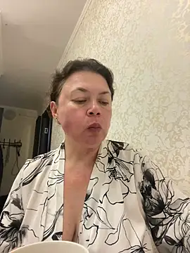 Kiravix online show from 5, 10, 2025