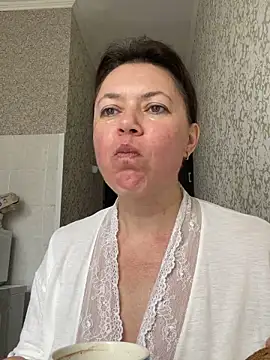 Kiravix online show from 13, 4, 2026