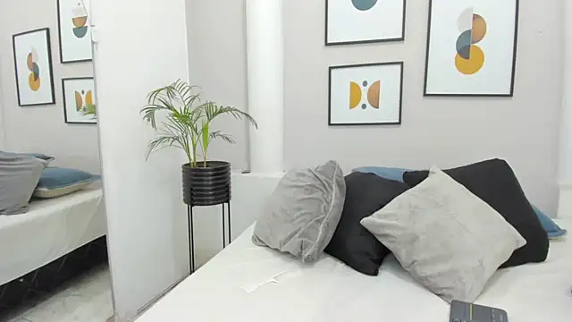 dakota roussee online show from 6, 11, 2025